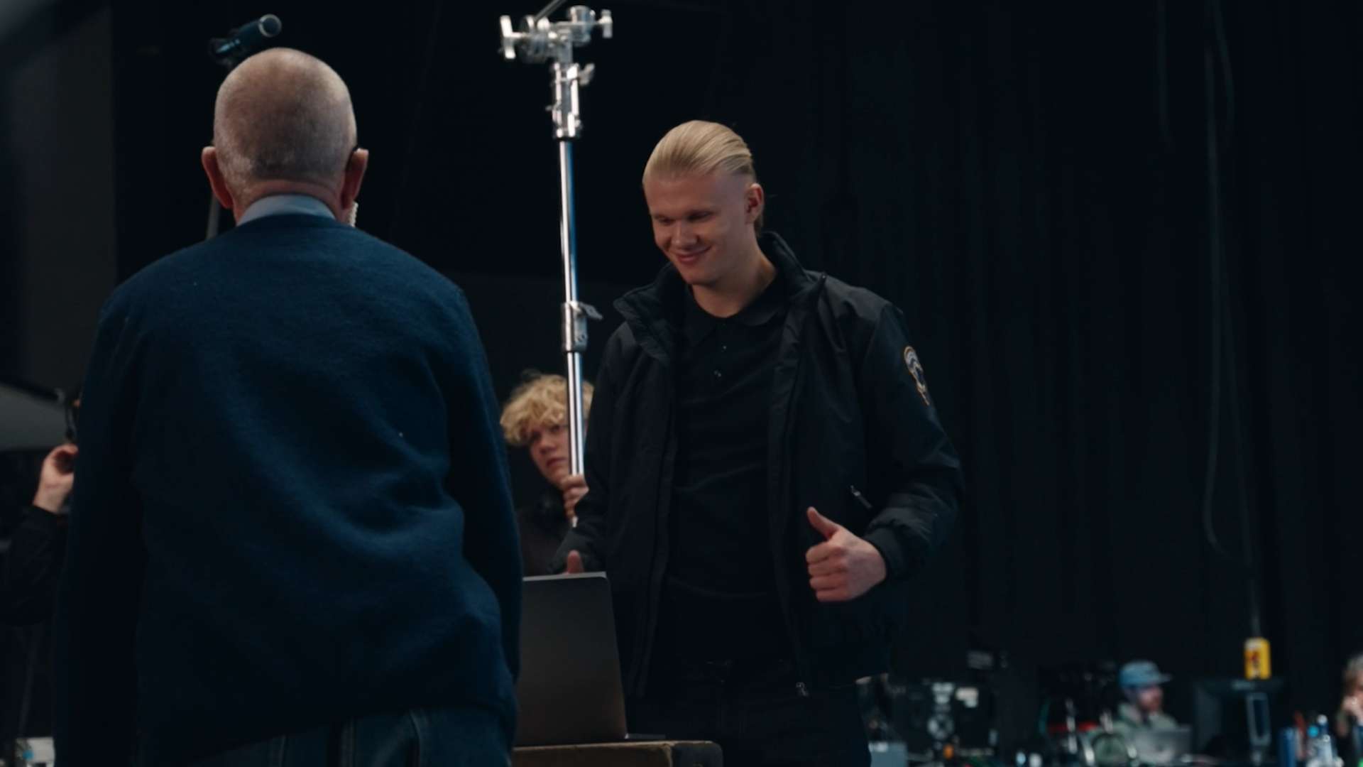 令人鼓舞 令人鼓舞